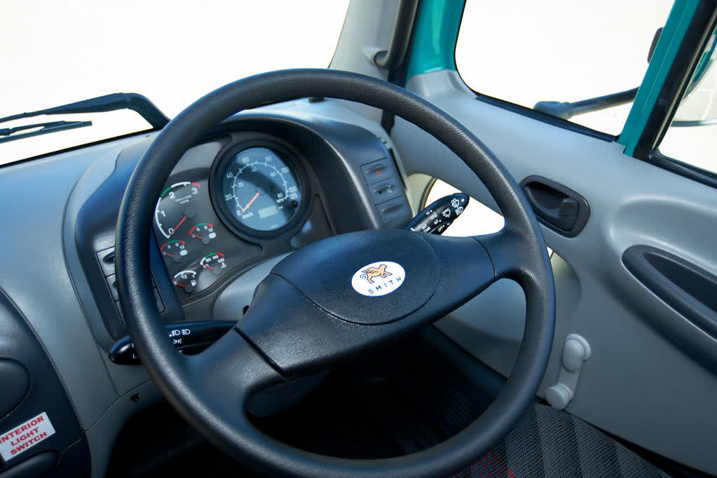 How to Get a Trucking Job With No Experience
